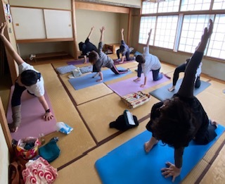 804hinayo4