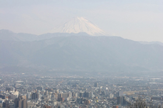 湯村山から眺める富士山