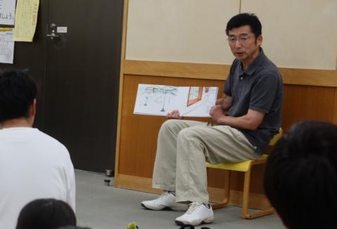 読み聞かせ講師内田パパ