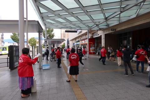 街頭啓発の様子2