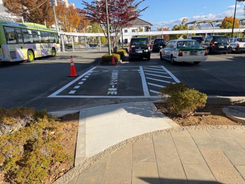 歩道との位置関係