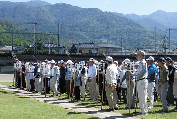 5月18日 甲府市高齢者学級協議会 第7回グラウンド・ゴルフ大会の写真2