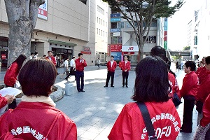 6月23日 「男女共同参画推進週間」街頭啓発活動の写真1