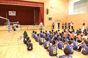 7月9日 第11回甲府市長杯スポーツ少年団バレーボール大会の写真2