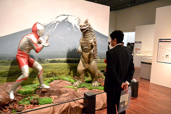 7月14日 山梨県立博物館企画展「人類と宇宙-星空をめぐる歴史物語-」の写真1