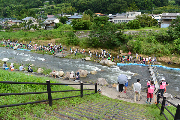 8月20日 第9回荒川よっちゃばれ「子ども水辺楽校」の写真1