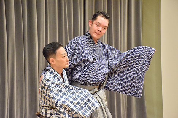 8月22日 歌舞伎ワークショップ「歌舞伎と舞踊」の写真2