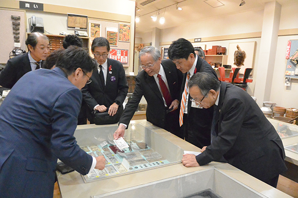 10月12日 山梨県市長会市長会議の写真1