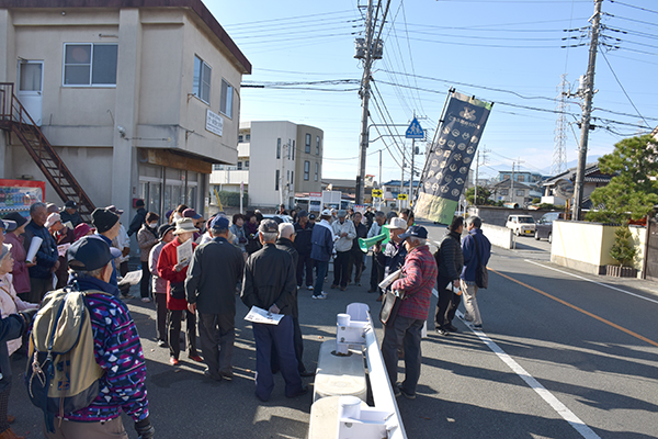 11月23日 こうふ開府500年記念事業「私の地域・歴史探訪（貢川地区）」の写真2