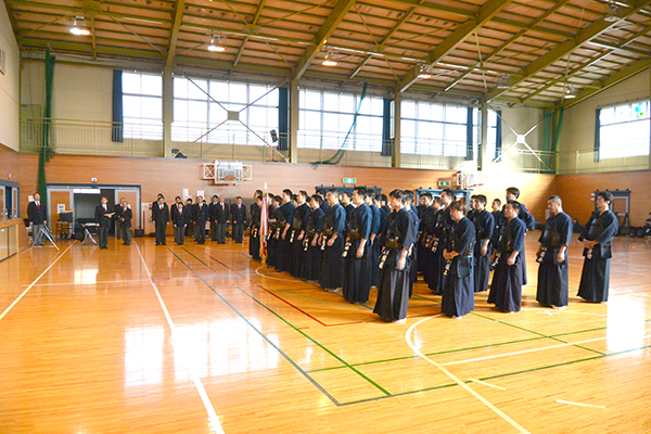 11月26日 甲府市長旗争奪第37回甲府市職域対抗剣道大会の写真2