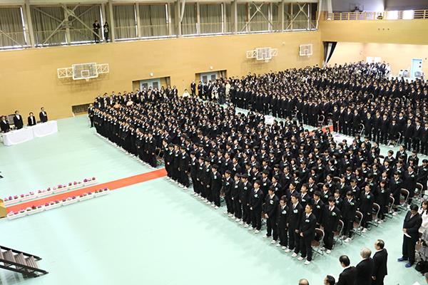 3月1日 甲府市立甲府商業高等学校 第115回卒業証書授与式の写真3