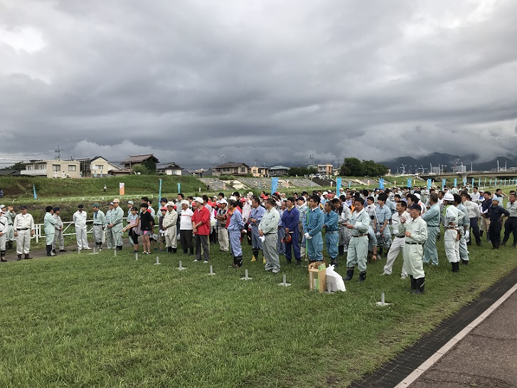 令和元年度川に親しみ水辺にふれあう運動推進月間荒川河川清掃の写真4