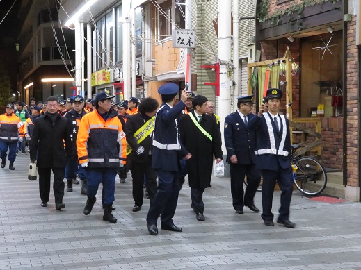 防犯・防火診断および甲府市中心街合同パトロールの写真2