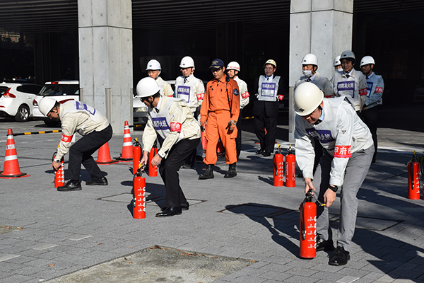 本庁舎総合防火防災訓練の写真4