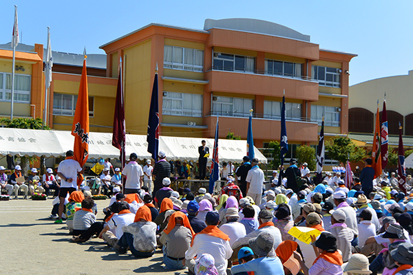 石田貢川東地区町民大運動会の写真4