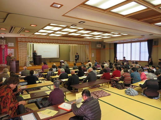 石田高齢者学級の学習会での講師（甲府市出前講座）の写真1
