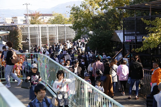 甲府市遊亀公園附属動物園開園100周年記念イベントの写真1