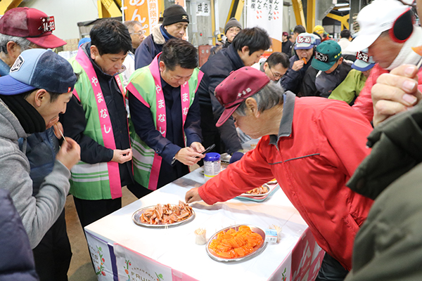 山梨県産枯露柿あんぽ柿トップセールスセレモニーの写真3