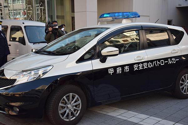 甲府市庁用自動車ドライブレコーダーのデータ提供に関する協定締結式の写真5