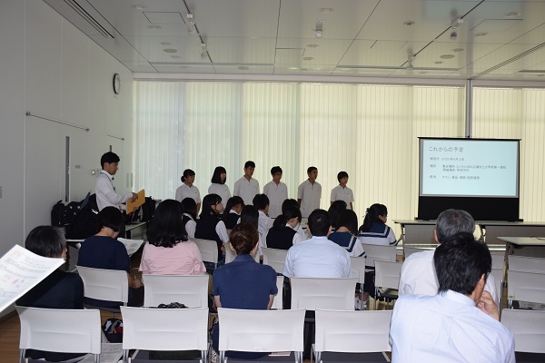 高校生と市長との甲府みらい会議の写真2