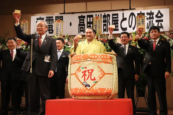 竜電関・高田川部屋との交流会の写真1