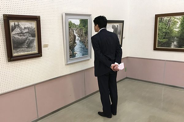 第37回水墨墨彩画山墨会展の写真1