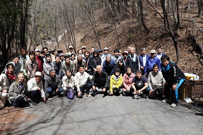 第9回山梨県人会連合会水源林植樹会の写真5