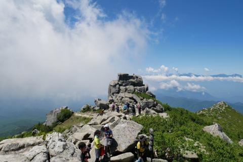 金峰山五丈岩