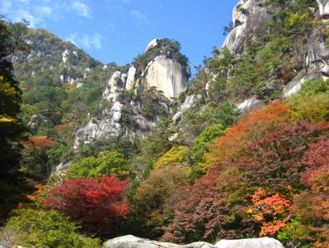秋の覚円峰