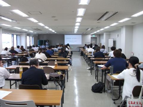 R7年度基礎講座の様子1