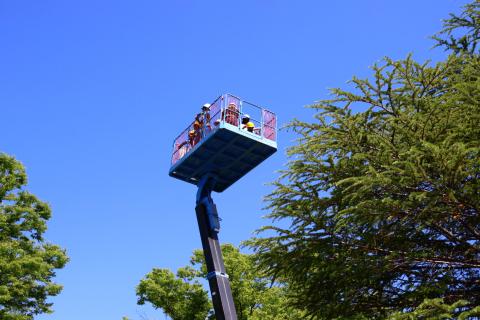 R8高所作業車乗車体験