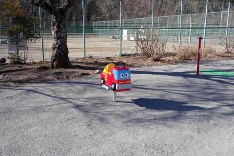 和田堀公園ロッキング遊具