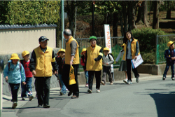新田小・児童見守りボランティアの会の活動の様子